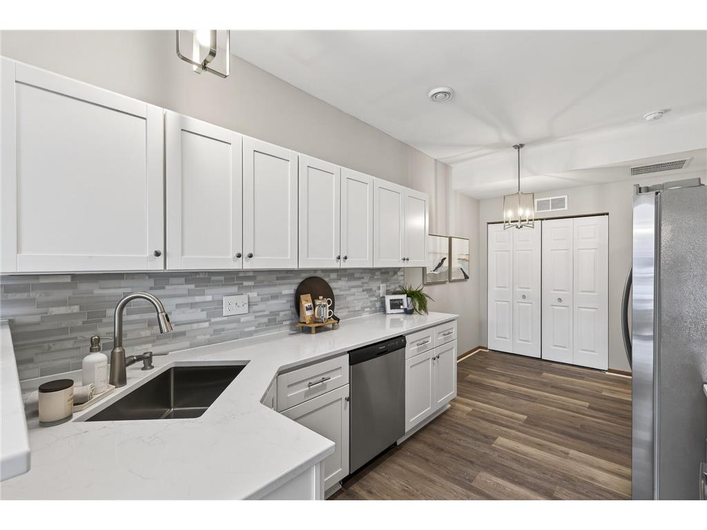 5055 Holly Lane N #4 Plymouth MN 55446 7028742 image14