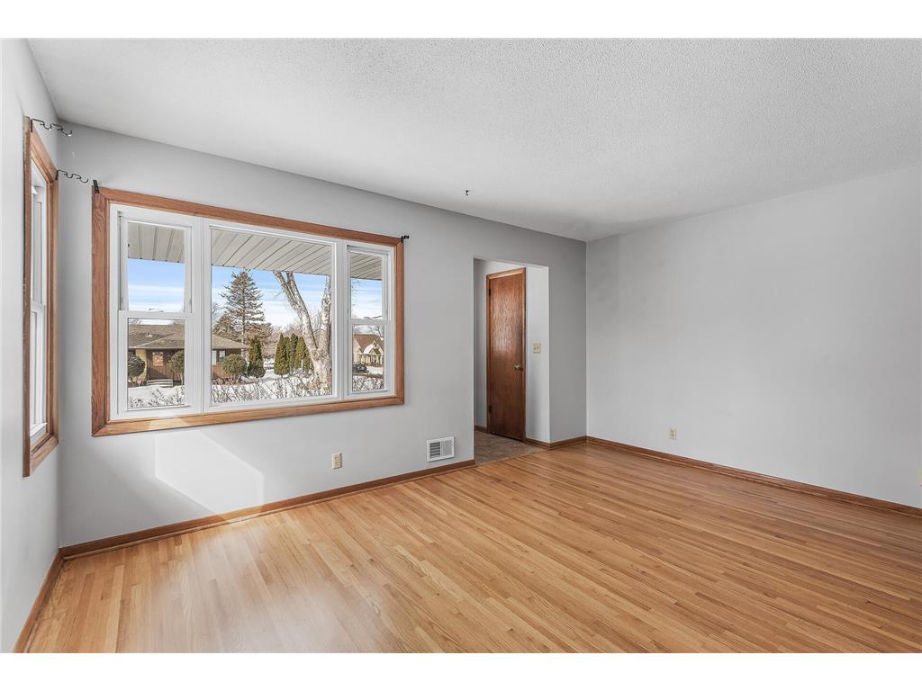 5055 Jackson Street NE Columbia Heights MN 55421 6345344 image1