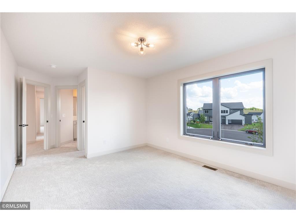 5058 Airlake Draw Woodbury MN 55129 7051837 image30