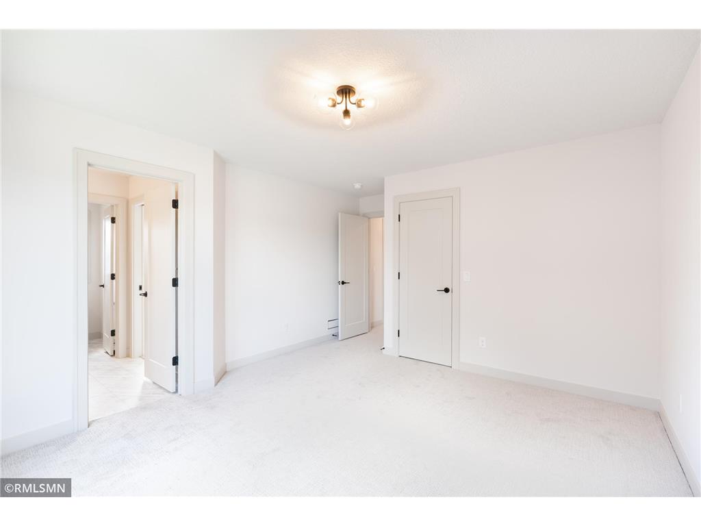 5058 Airlake Draw Woodbury MN 55129 7051837 image42