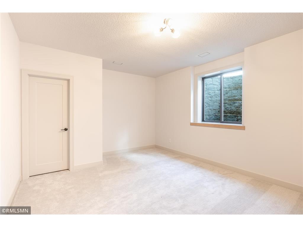 5058 Airlake Draw Woodbury MN 55129 7051837 image47