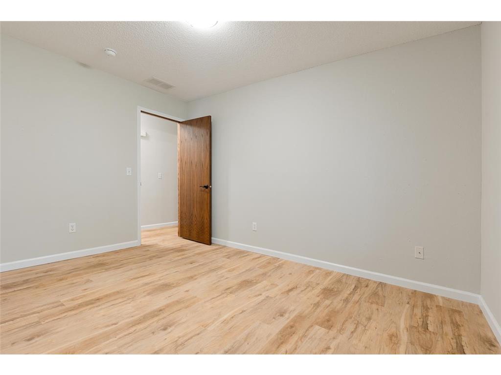506 1st Street E Gaylord MN 55334 7108657 image21