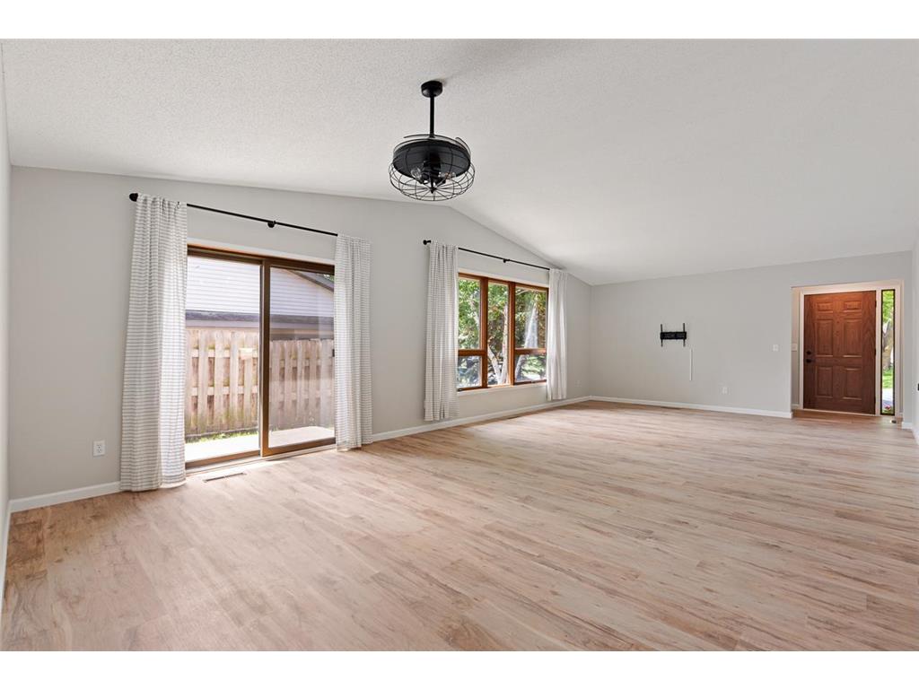 506 1st Street E Gaylord MN 55334 7108657 image4