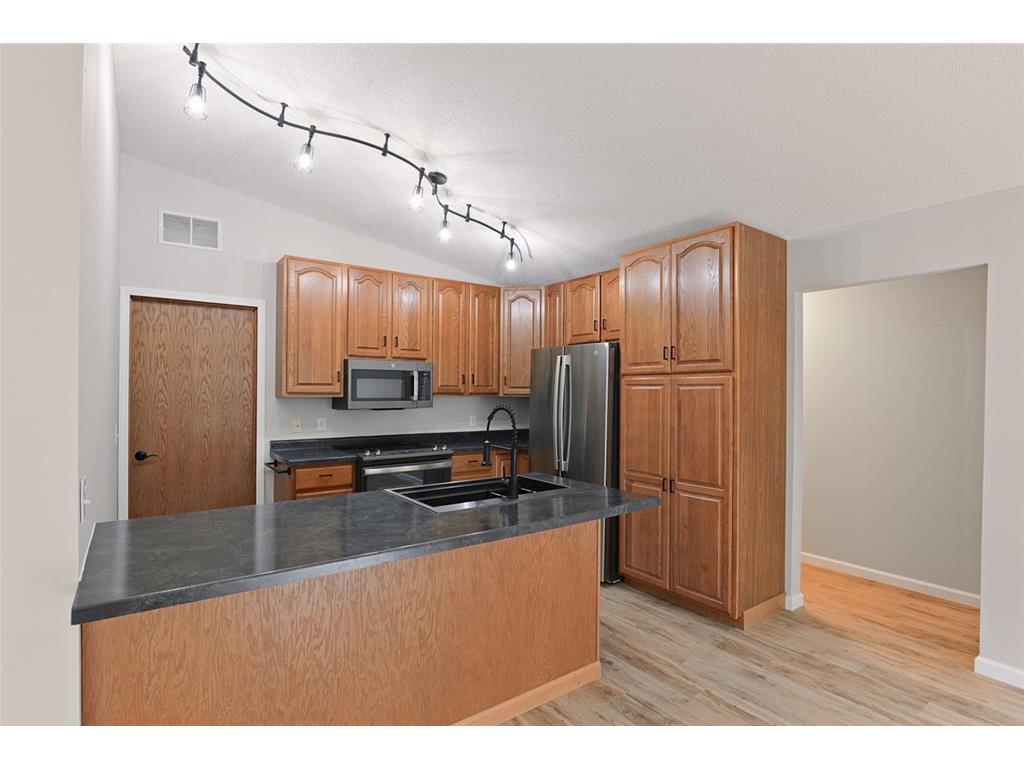 506 1st Street E Gaylord MN 55334 7108657 image9