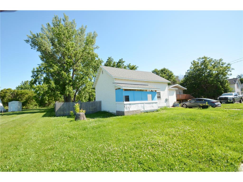 506 3rd Avenue SE Dodge Center MN 55927 6750130 image1