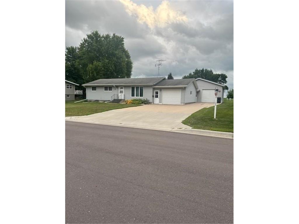 506 6th Avenue S Lakefield MN 56150 6578944 image1