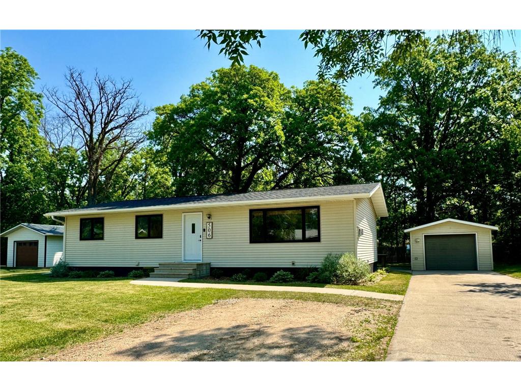 506 7th Avenue SE Roseau MN 56751 6734869 image1