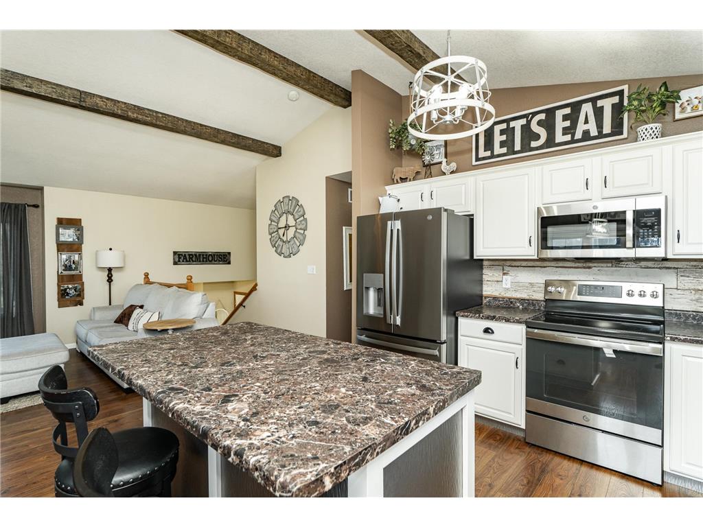506 9th Street NW Dodge Center MN 55927 7059758 image10