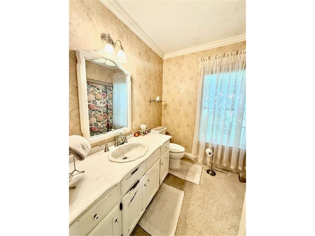 506 E 2nd Street Redwood Falls MN 56283 6788344 image37