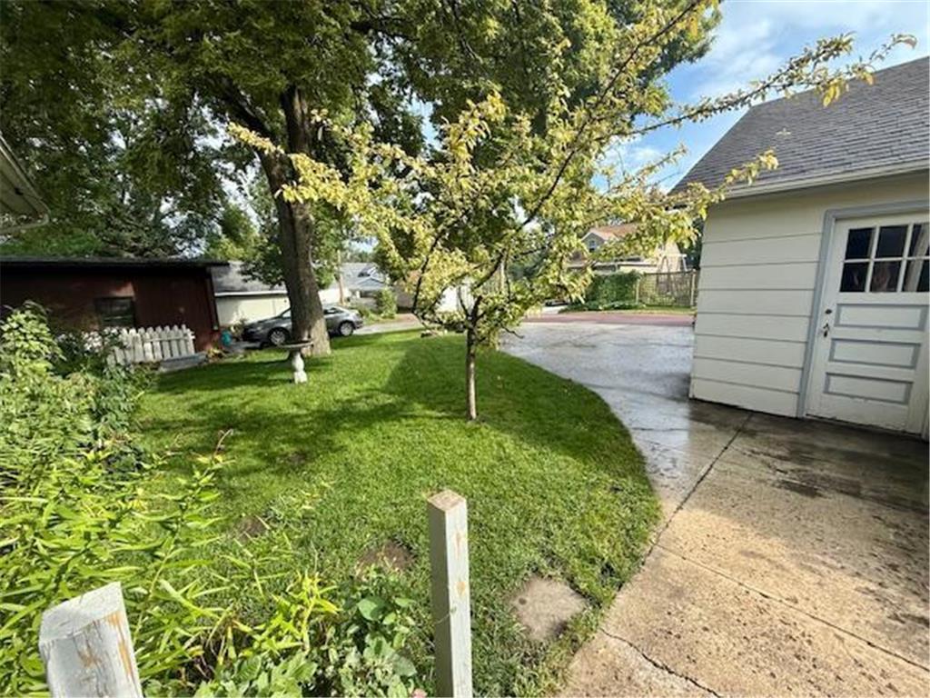 506 E 2nd Street Redwood Falls MN 56283 6788344 image9