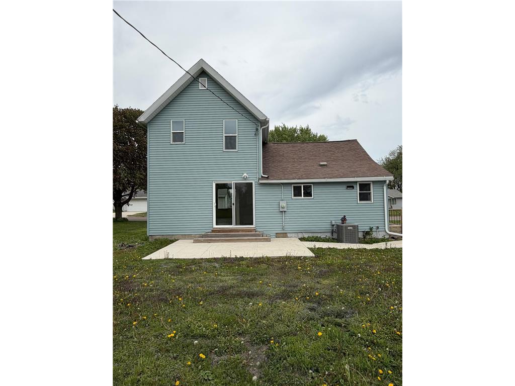 506 E Mondale Street Elmore MN 56027 7075269 image4