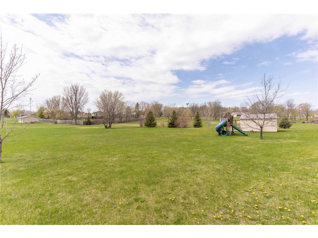 506 E Summit Street Battle Lake MN 56515 7070910 image11