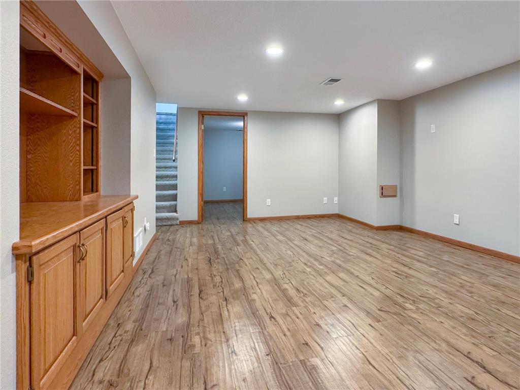 506 Elaine Avenue Marshall MN 56258 7059940 image20