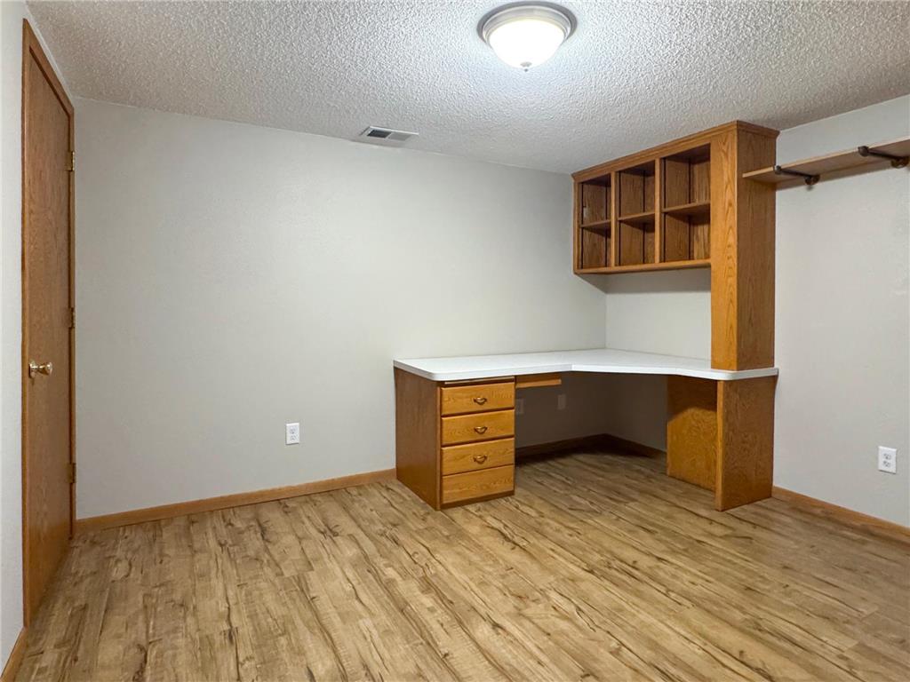 506 Elaine Avenue Marshall MN 56258 7059940 image22