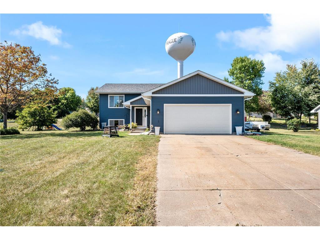 506 Lady Slipper Avenue NE, New Prague, MN, 56071 | MLS: 6452579