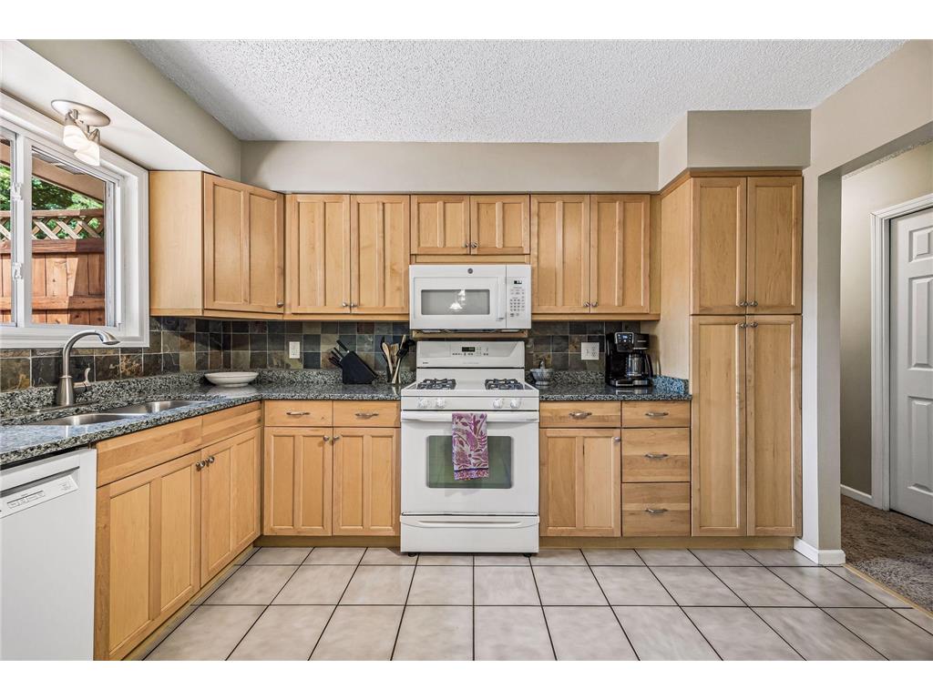 506 Laredo Lane Chanhassen MN 55317 7103705 image22