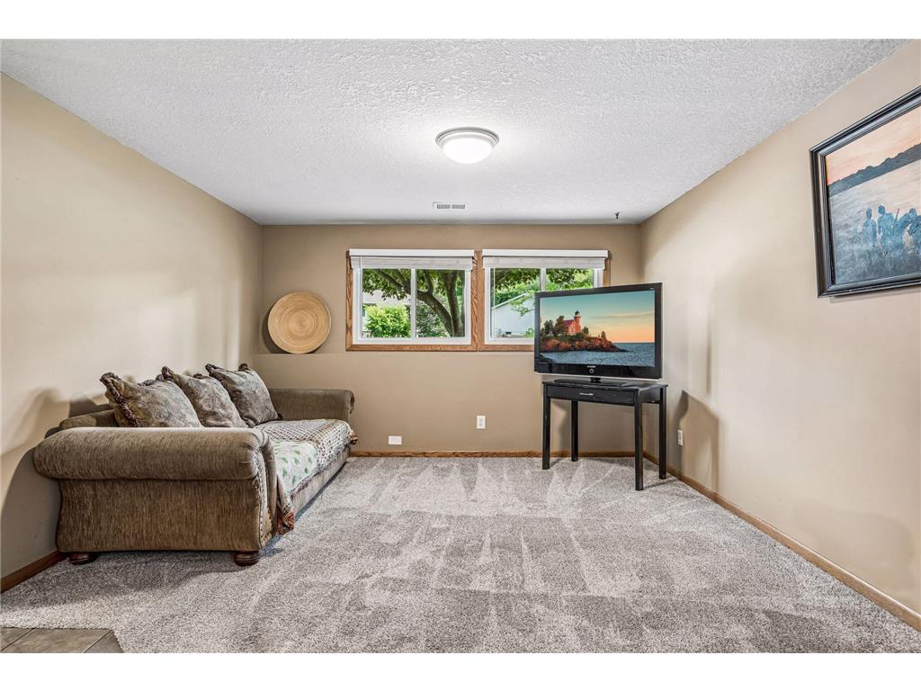 506 Laredo Lane Chanhassen MN 55317 7103705 image33