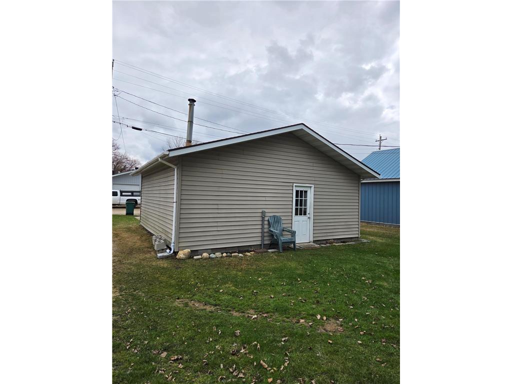 506 NW 7th Avenue Grand Rapids MN 55744 7064662 image4