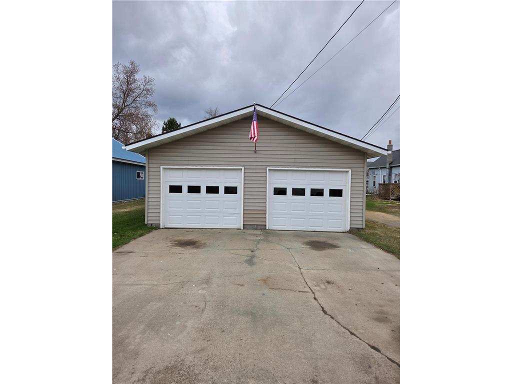 506 NW 7th Avenue Grand Rapids MN 55744 7064662 image5