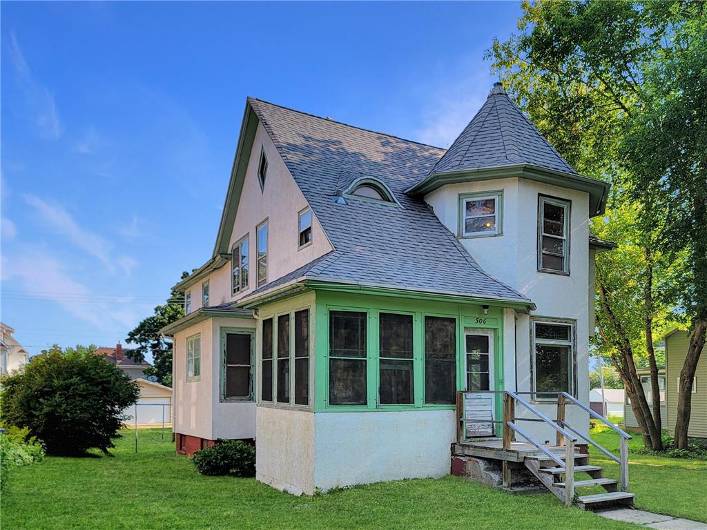 506 Stuart Avenue Crookston MN 56716 6570589 image1