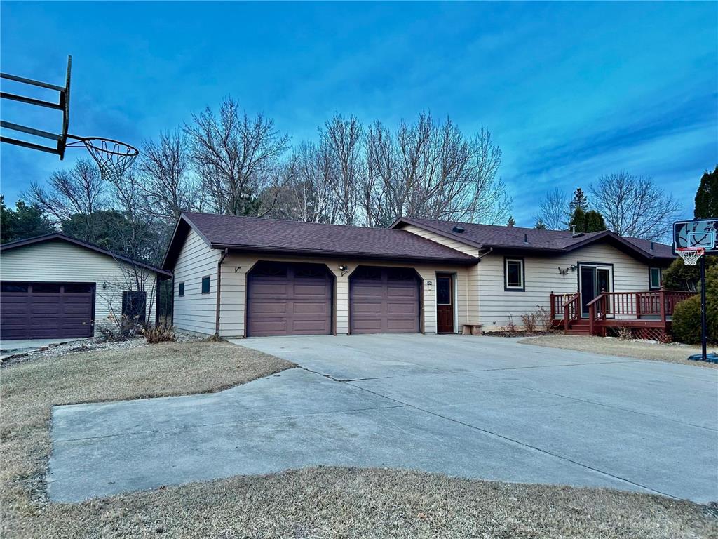 506 W Jackson Street Parkers Prairie MN 56361 6494240 image1