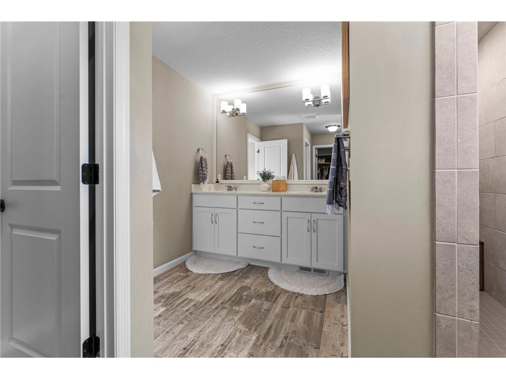 5062 Boulder Lane Chaska MN 55318 6768613 image33