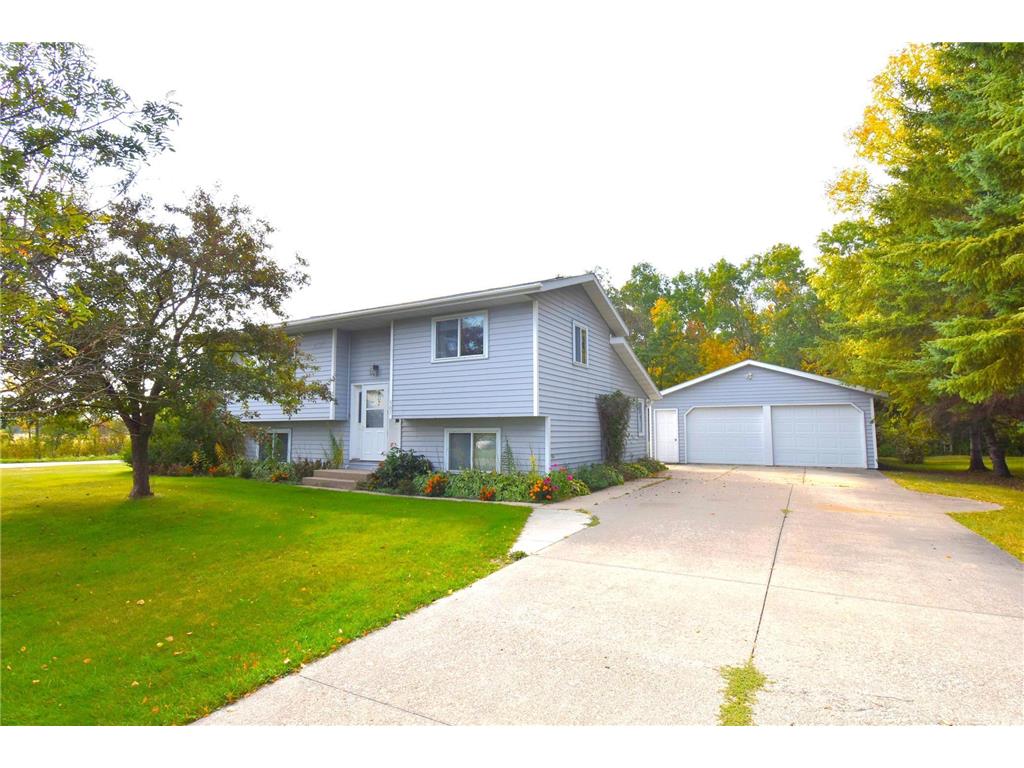 507 6th Avenue SW Warroad MN 56763 6437082 image1