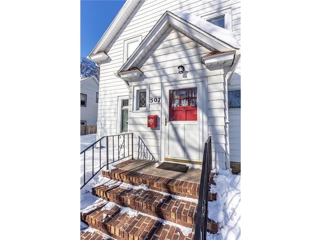 507 7th Street S Moorhead MN 56560 6346686 image1