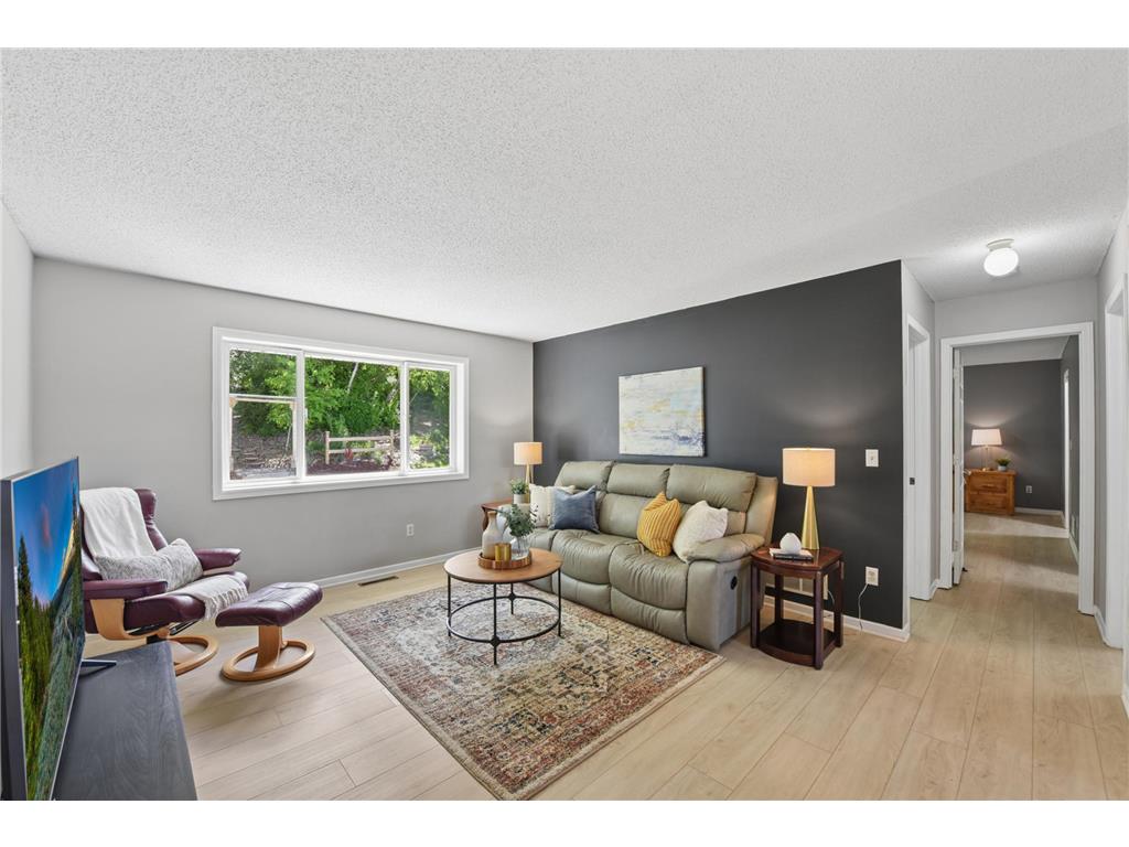 507 Doncaster Way Woodbury MN 55125 7069776 image11