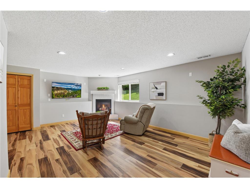 507 Doncaster Way Woodbury MN 55125 7069776 image16
