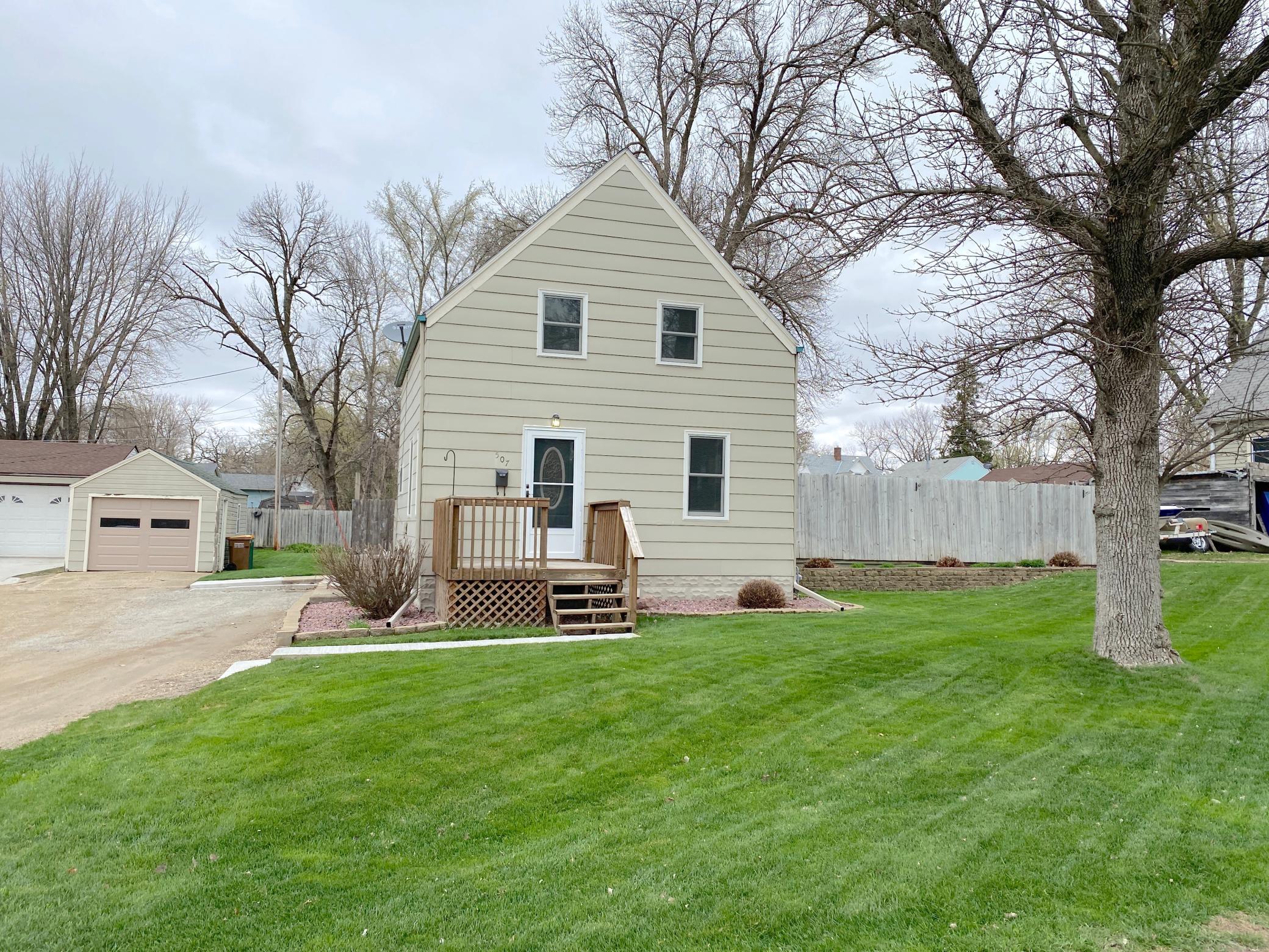 507 E 8th Street, Albert Lea, MN 56007 MLS 5738874 Edina Realty