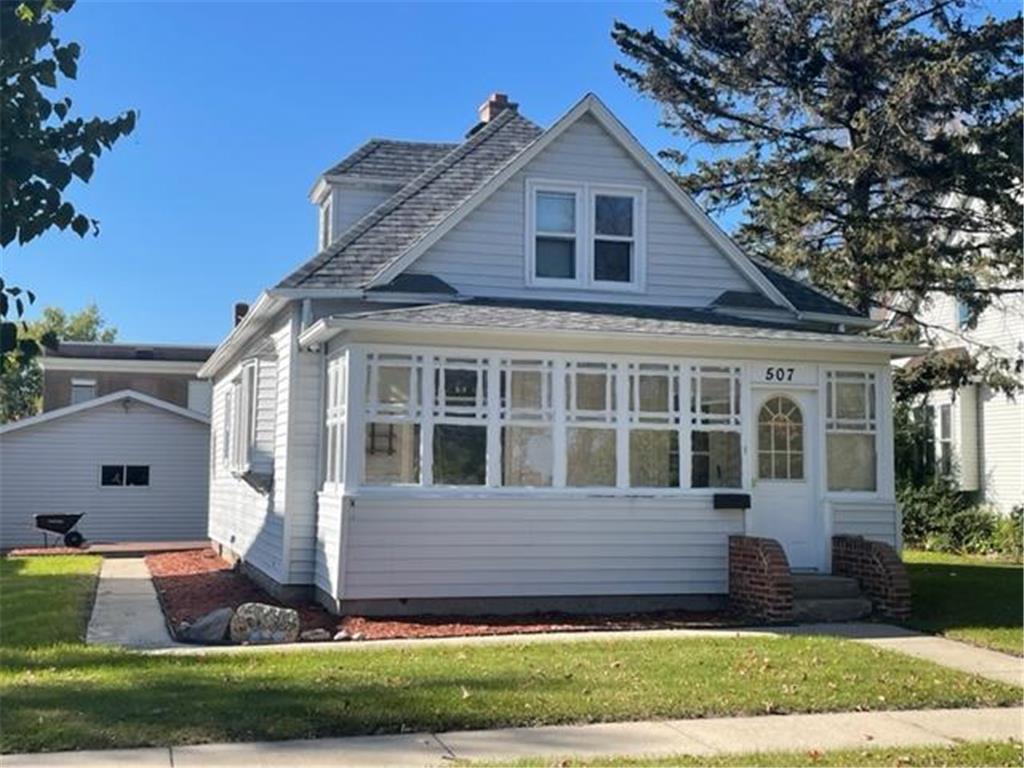 507 Knight Avenue N Thief River Falls MN 56701 6446059 image1