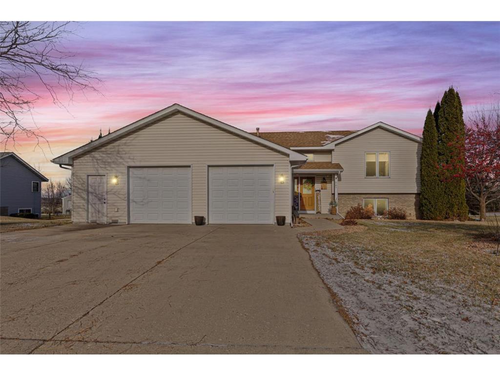 507 Oakridge Place Medford MN 55049 6641042 image1