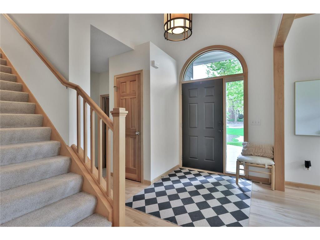 507 Owasso Hills Drive Roseville MN 55113 7067785 image3