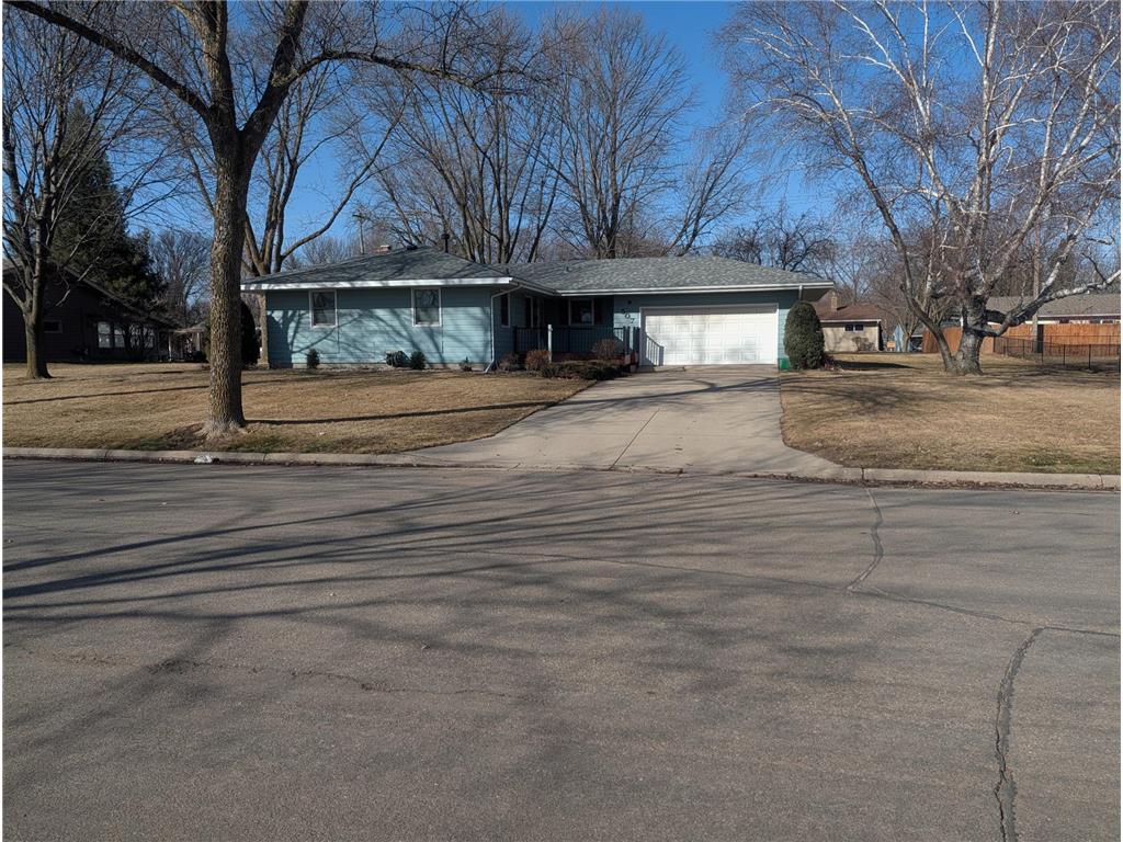 507 S 13th Street Montevideo MN 56265 7033325 image1