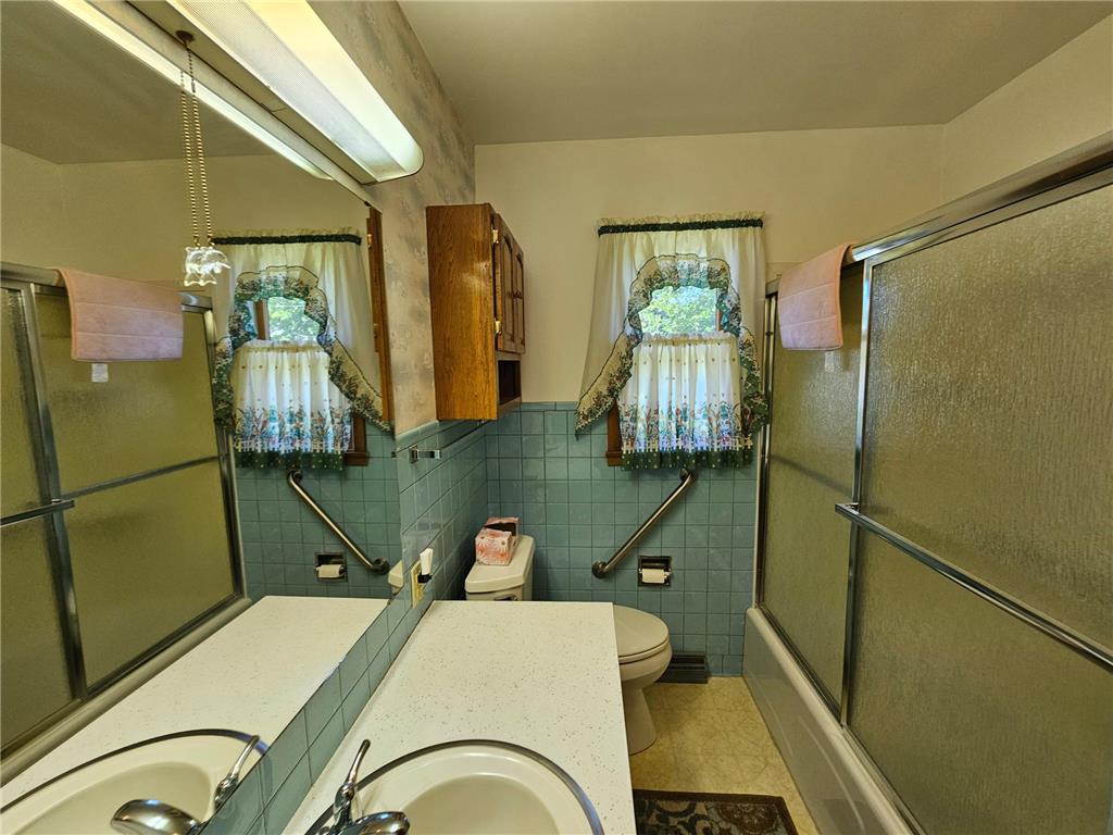 507 S Elm Street Lamberton MN 56152 7098121 image18