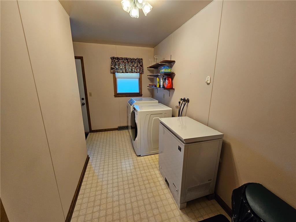 507 S Elm Street Lamberton MN 56152 7098121 image19
