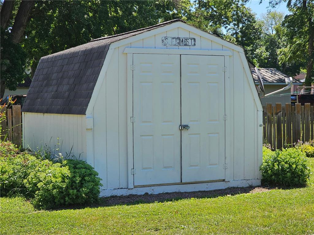 507 S Elm Street Lamberton MN 56152 7098121 image27