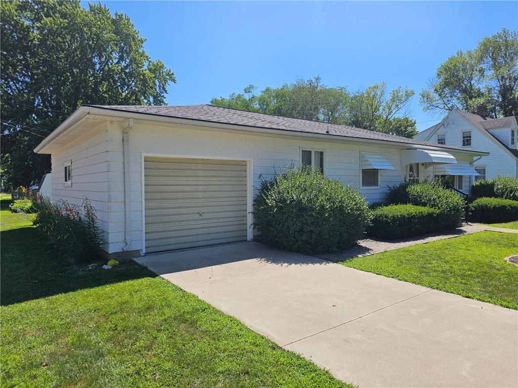 507 S Elm Street Lamberton MN 56152 7098121 image3
