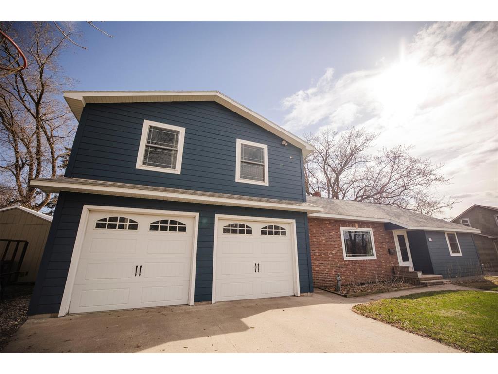 507 W 11th Street Morris MN 56267 7057481 image1