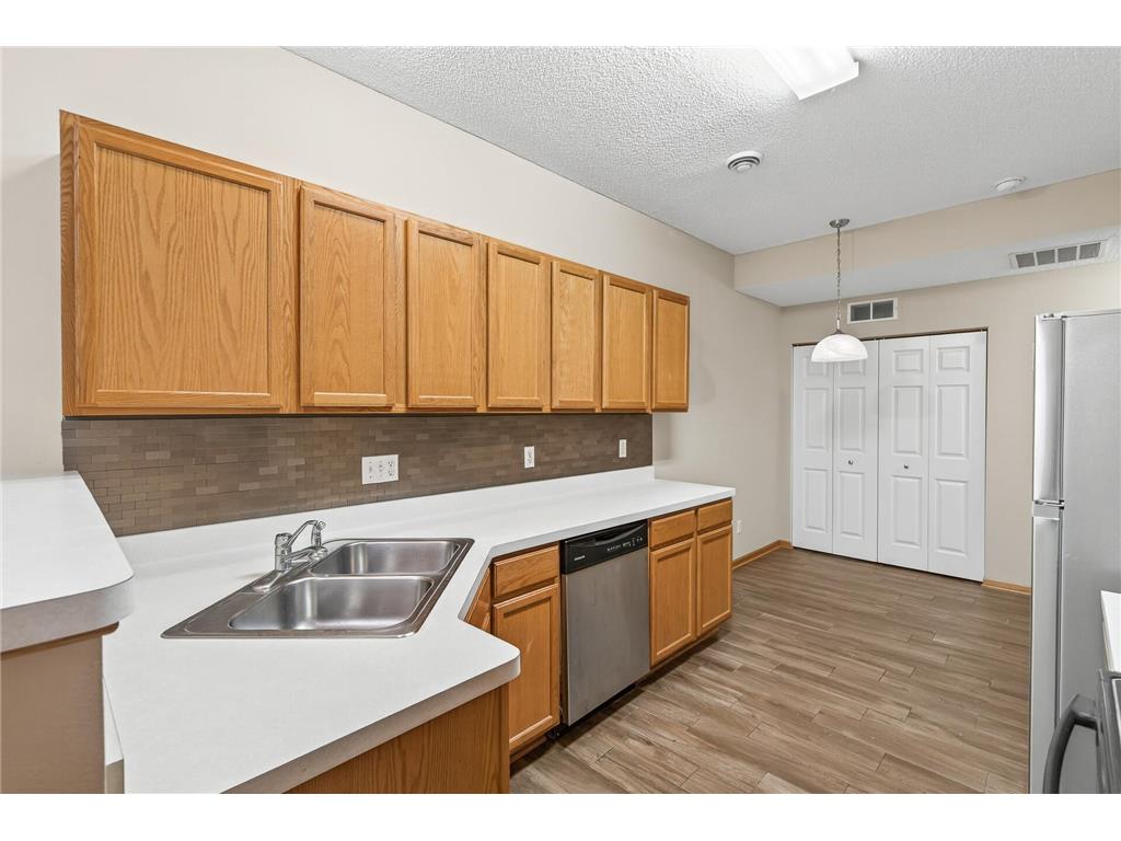 5070 Holly Lane N #6 Plymouth MN 55446 7097934 image6