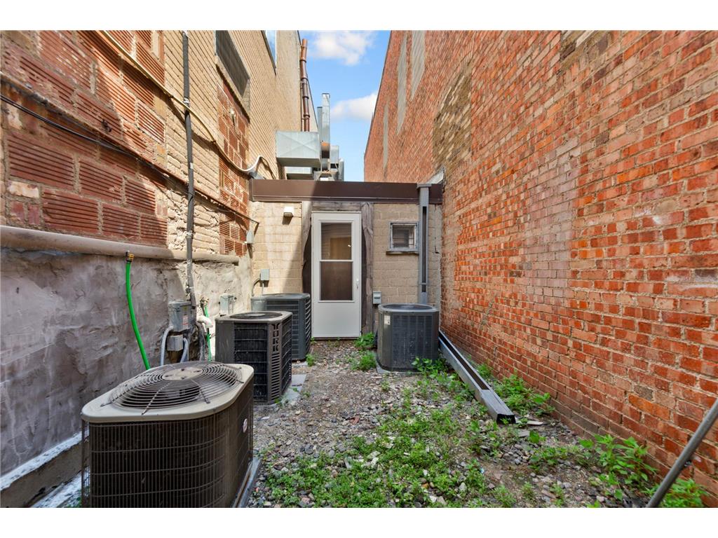 508 Central Avenue N Faribault MN 55021 6787785 image37