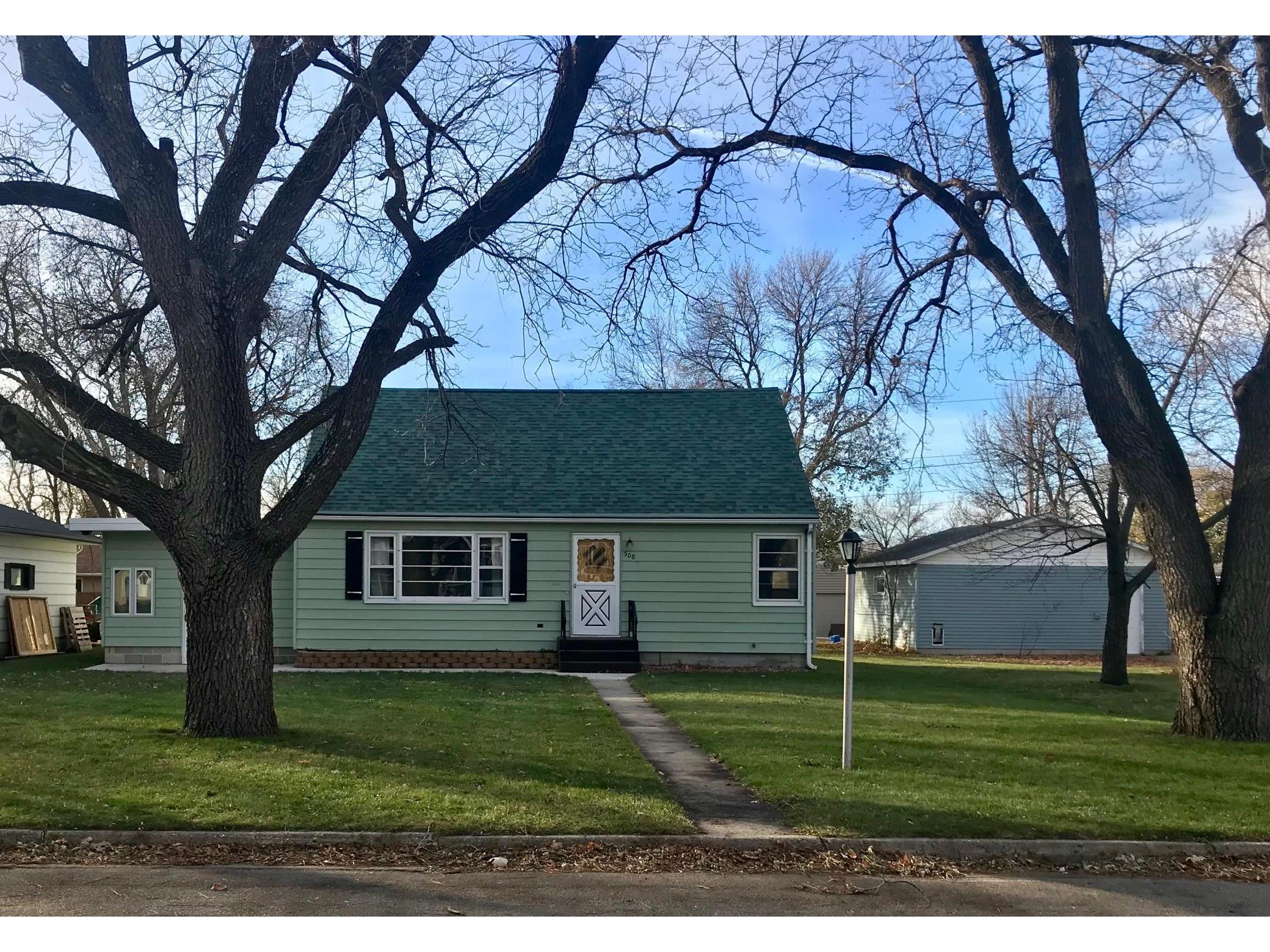 508 E Walnut Street, Redwood Falls, MN 56283 MLS 5681108 Edina Realty