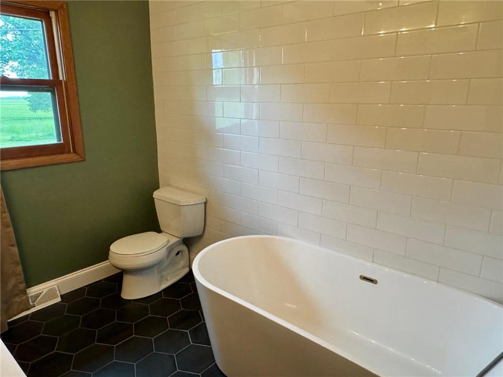 508 Fremont Avenue NW Renville MN 56284 7076762 image23