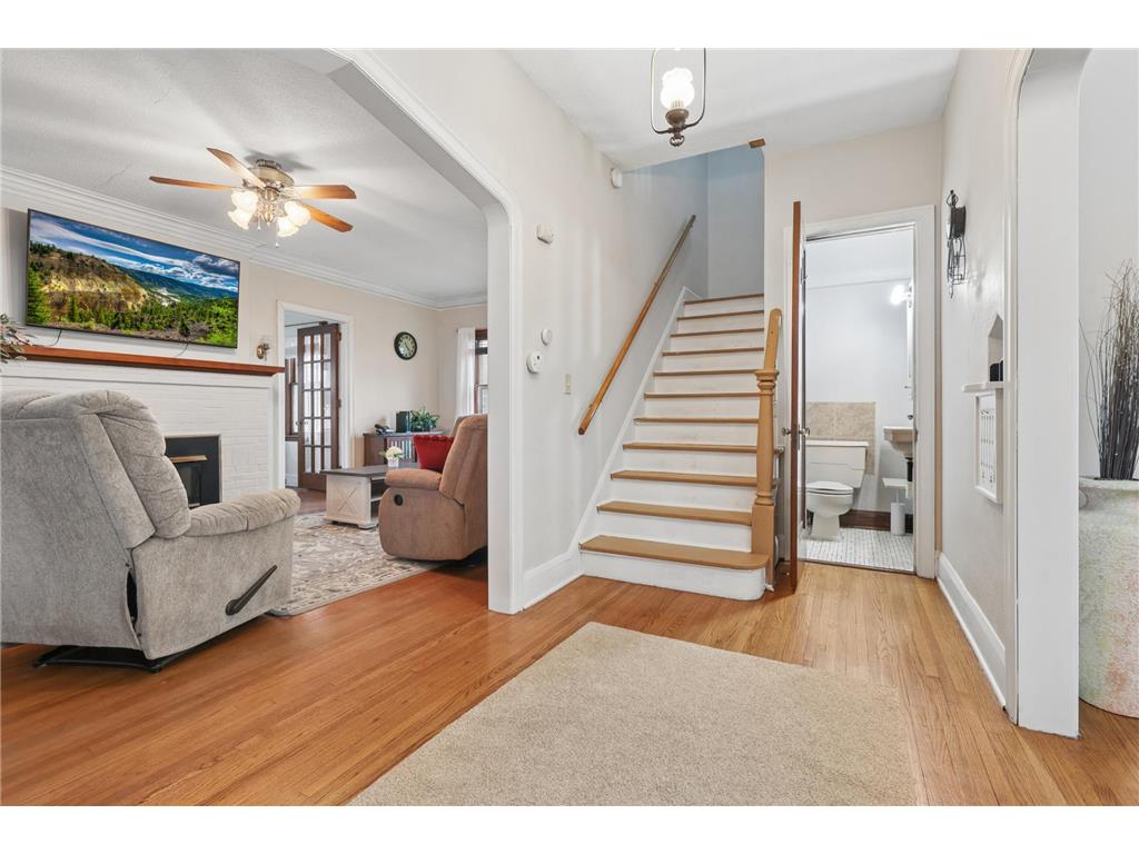 508 N Hennepin Street Winthrop MN 55396 7041976 image16