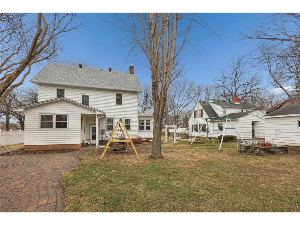 508 N Hennepin Street Winthrop MN 55396 7041976 image30