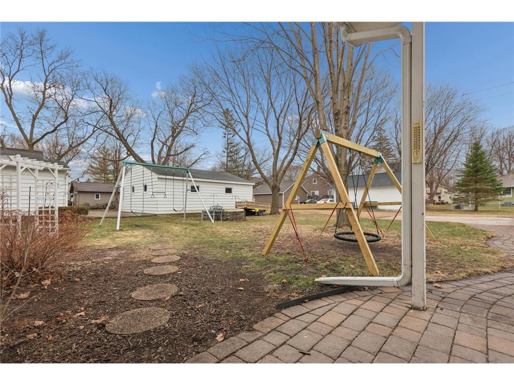 508 N Hennepin Street Winthrop MN 55396 7041976 image31
