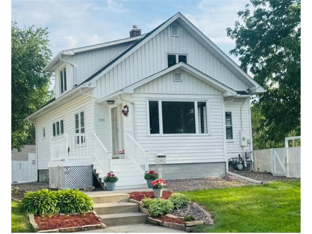 508 Oak Avenue SW Montgomery MN 56069 6750838 image1