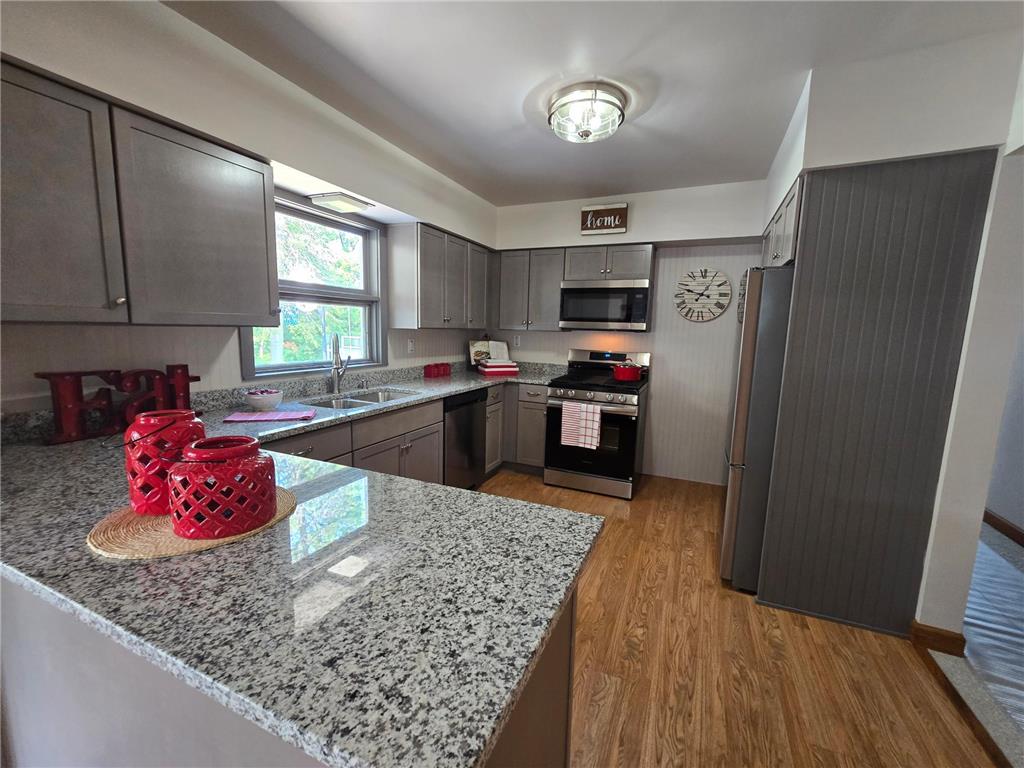 508 Oak Avenue SW Montgomery MN 56069 6750838 image3