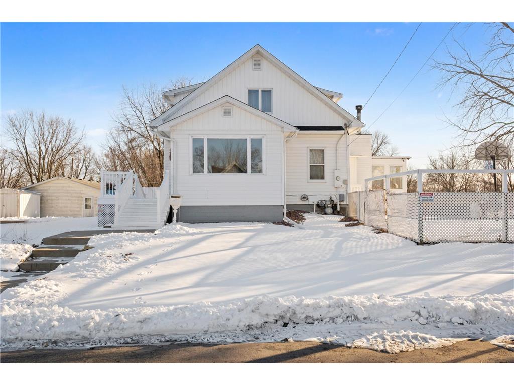 508 Oak Avenue SW Montgomery MN 56069 7025767 image1